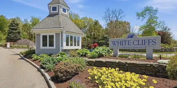 56 Westcliff Dr