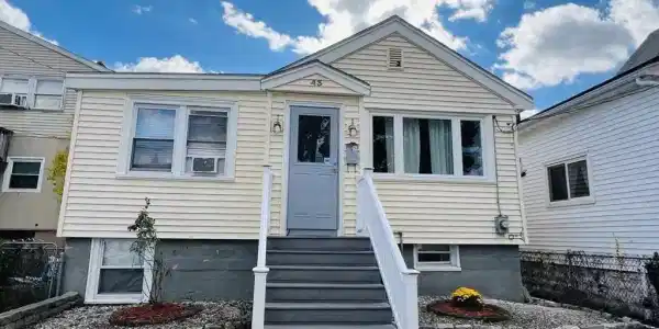 43 Washington St