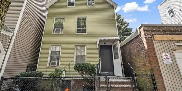 125 Putnam St