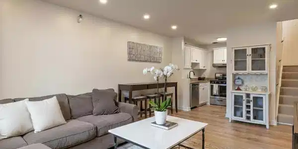 42 8th Street