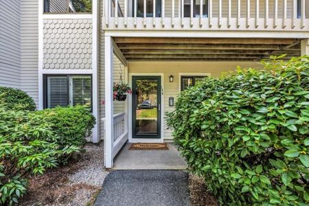 144 Eaton Ln