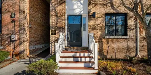 33 Maplewood Avenue
