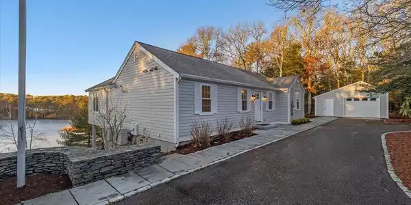 162 Main St