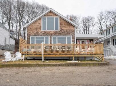 85 Kings Cove Beach Rd