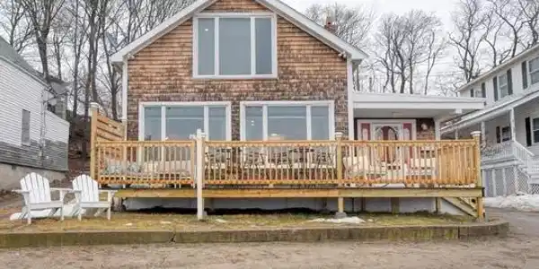 85 Kings Cove Beach Rd