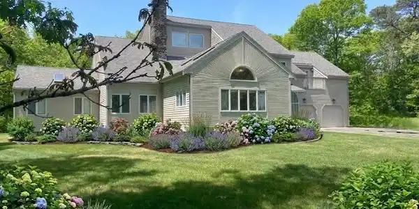 17 Heron Way