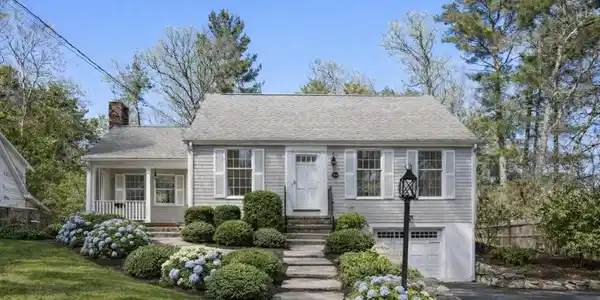 492 Delano Rd