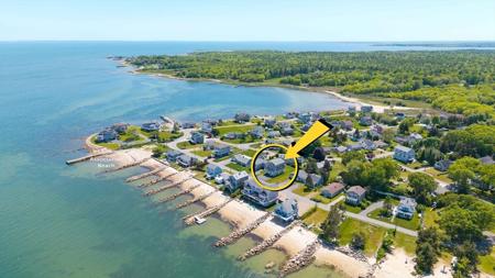 35 Shore Dr