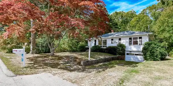 27 Beach Street