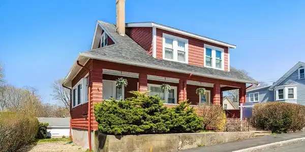 16 Highland Street