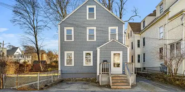 4 Belle Isle Ave