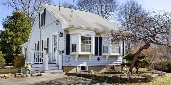 145 Evans Rd Ext