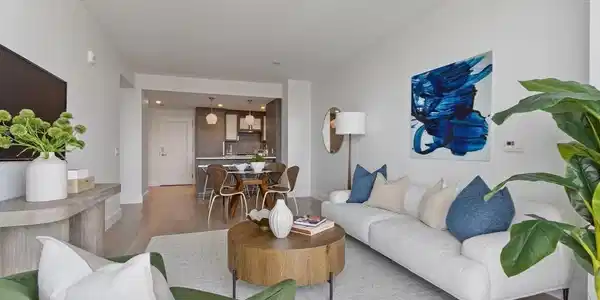 100 Lovejoy Wharf