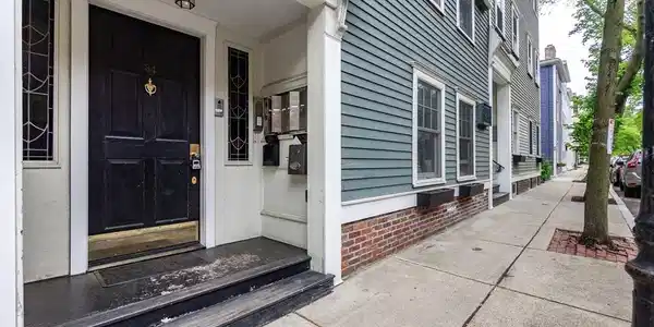 34 Washington St