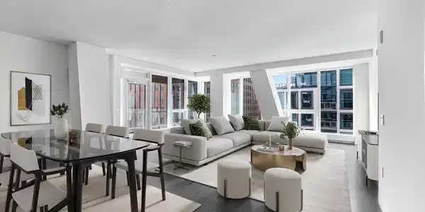 150 Seaport Blvd