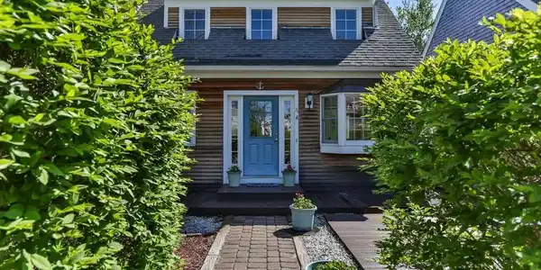 21 Priscilla Alden Rd