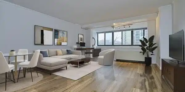 2 Hawthorne Place