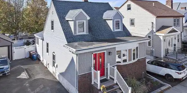 53 Lancaster Ave