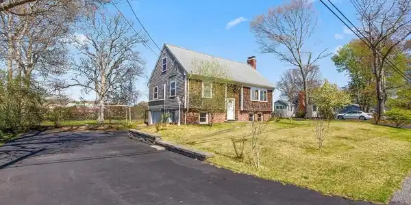 6 Sylvan Way