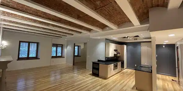 61 Prince St