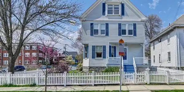 72 Elm Ave