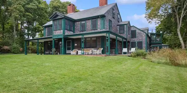49 Putnam Ave