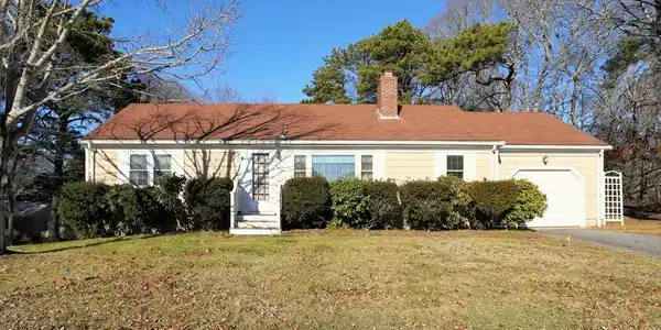 34 Hamden Cir