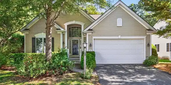 74 Champlain Circle