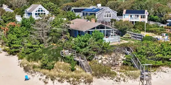 28 Patricia Ln