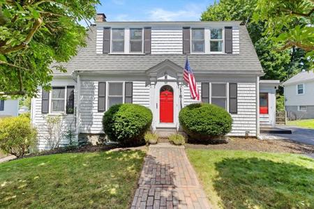 51 Governor Long Rd