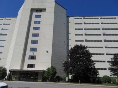 100 Cove Way