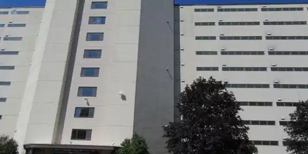 100 Cove Way