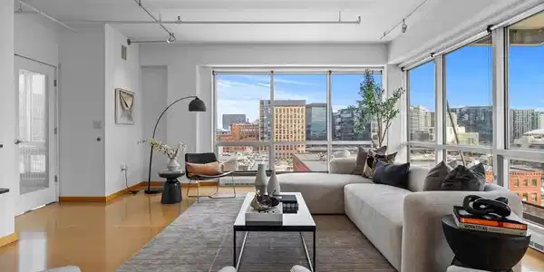 25 Channel Center St
