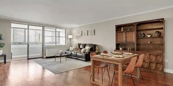 8 Whittier Place