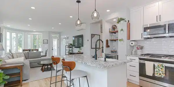 71 Farragut Rd