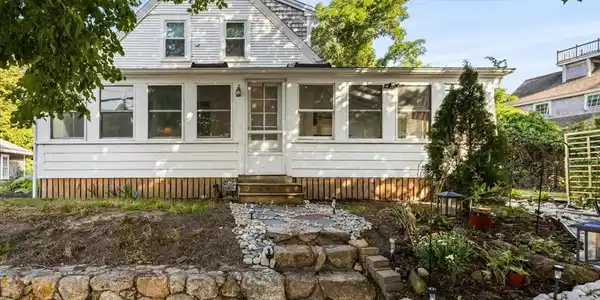 17 Coddington Rd