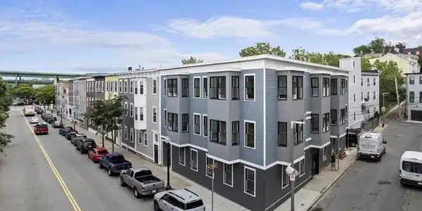 106 Bunker Hill St