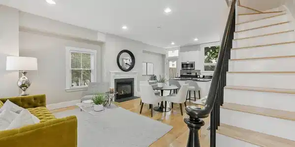 2 Glover Ct