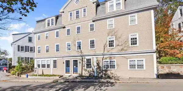 48 Union St
