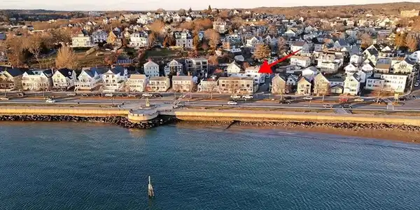 55 Mansfield St