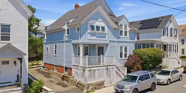 21 West Avenue