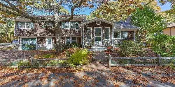21 Nelson Avenue