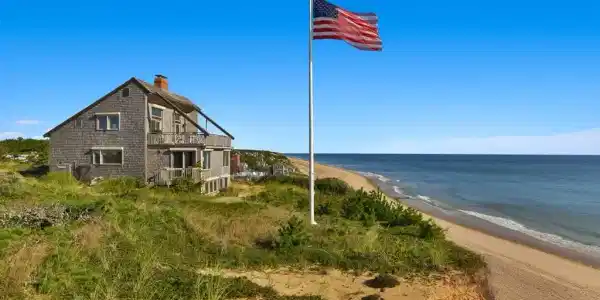 90 Cliff Road