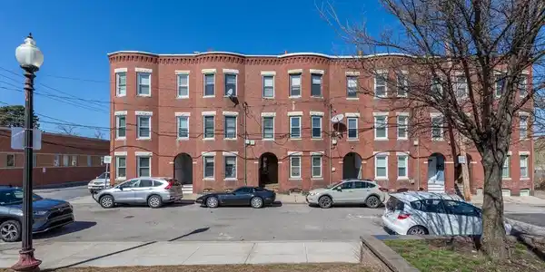 88 Mount Vernon St