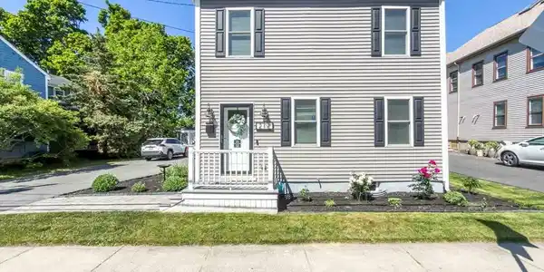 212 Main St