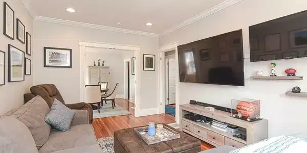 22 Buttonwood St