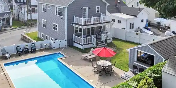 59 Parkhurst St