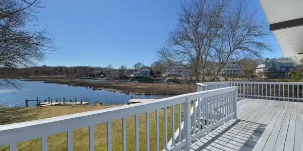 23 & 24 Debbie Ln