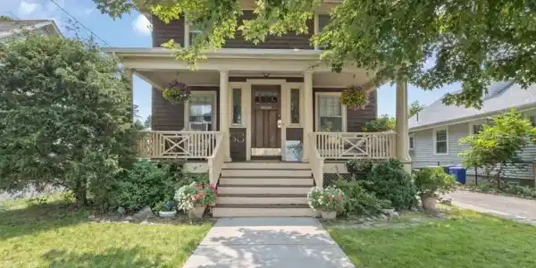 53 Buckingham Rd