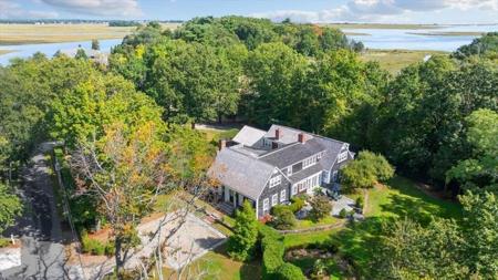 39 Bay Pond Rd